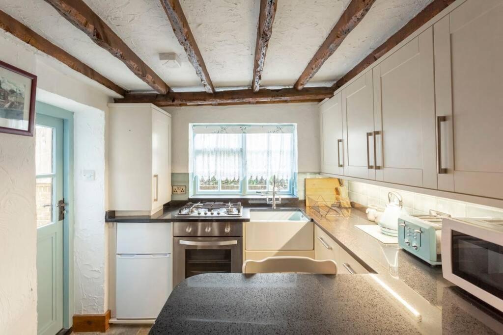 Barnaby'S Lodge 布罗德斯泰 外观 照片